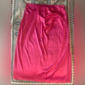 Monroesteele The Drop hot pink side slit midi skirt